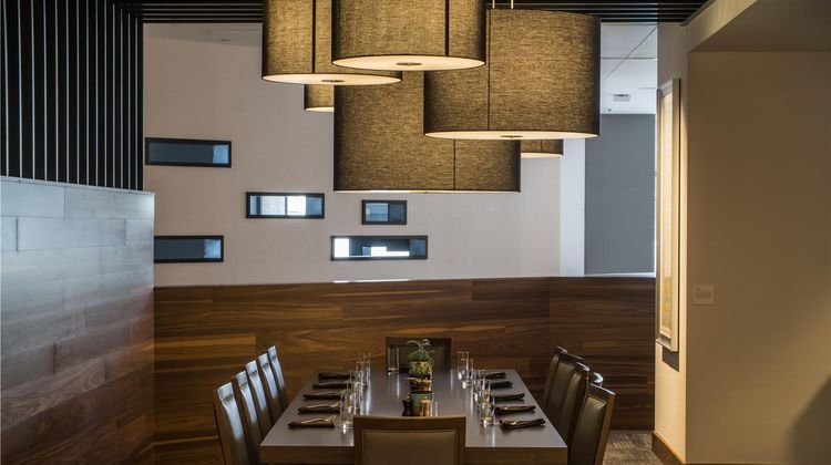 Hilton Cleveland Downtown Restaurant