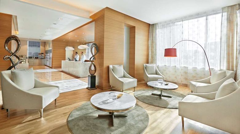 <b>Hyatt Place Dubai/Baniyas Square Lobby</b>. Images powered by <a href="https://iceportal.shijigroup.com/" title="IcePortal" target="_blank">IcePortal</a>.