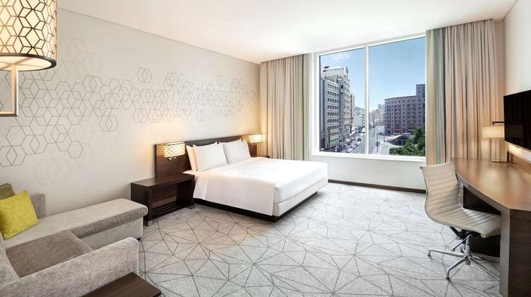 Hyatt Place Dubai/Baniyas Square Room