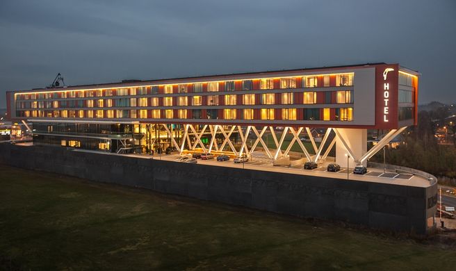 Van der Valk Hotel Veenendal Exterior