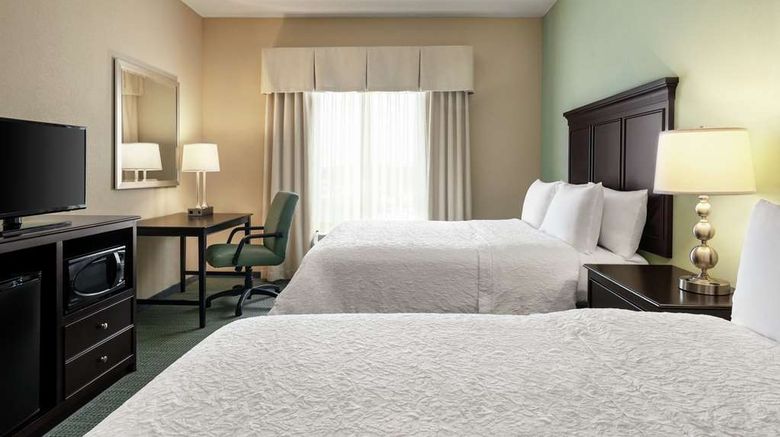 <b>Hampton Inn & Suites Mount Joy/Lancaster Room</b>. Images powered by <a href="https://iceportal.shijigroup.com/" title="IcePortal" target="_blank">IcePortal</a>.