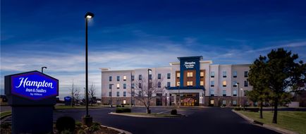 Hampton Inn & Suites Claremore Exterior