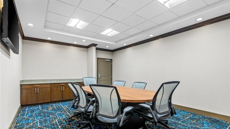 Hampton Inn & Suites Claremore Meeting