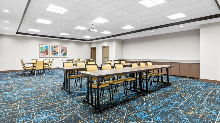 Hampton Inn & Suites Claremore Meeting