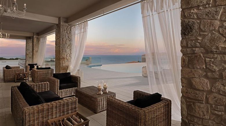 <b>Camvillia Resort Restaurant</b>. Images powered by <a href="https://iceportal.shijigroup.com/" title="IcePortal" target="_blank">IcePortal</a>.