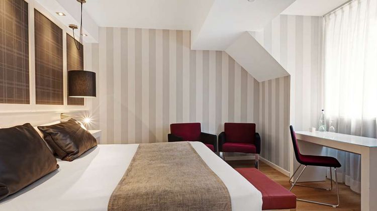 Catalonia Reina Victoria Room