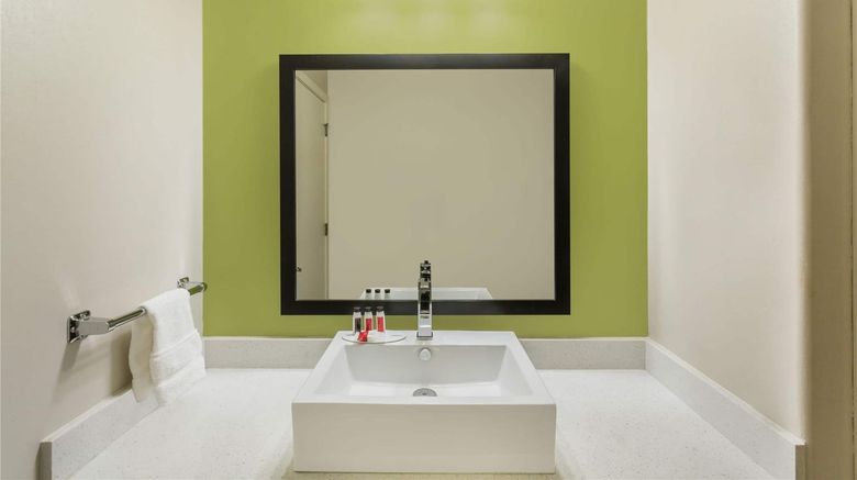 <b>Baymont Inn & Suites Modesto Salida Room</b>. Images powered by <a href="https://iceportal.shijigroup.com/" title="IcePortal" target="_blank">IcePortal</a>.