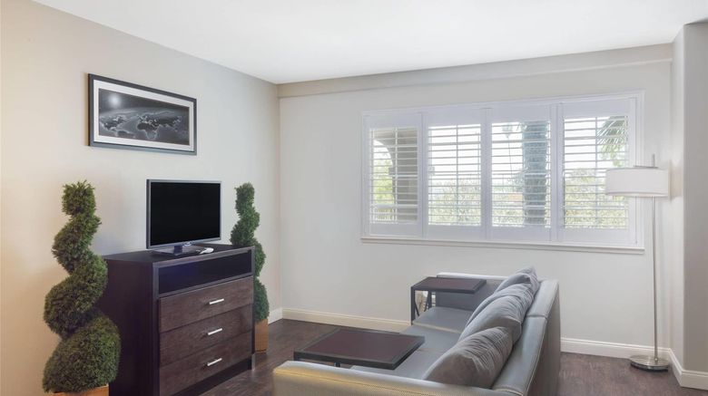 <b>Baymont Inn & Suites Modesto Salida Room</b>. Images powered by <a href="https://iceportal.shijigroup.com/" title="IcePortal" target="_blank">IcePortal</a>.