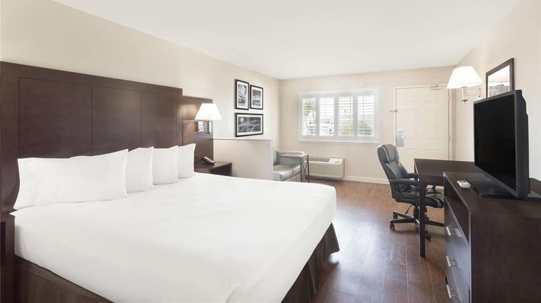 <b>Baymont Inn & Suites Modesto Salida Room</b>. Images powered by <a href="https://iceportal.shijigroup.com/" title="IcePortal" target="_blank">IcePortal</a>.