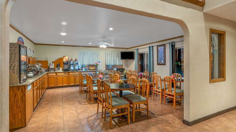 <b>Baymont Inn & Suites Salida Restaurant</b>. Images powered by <a href="https://iceportal.shijigroup.com/" title="IcePortal" target="_blank">IcePortal</a>.
