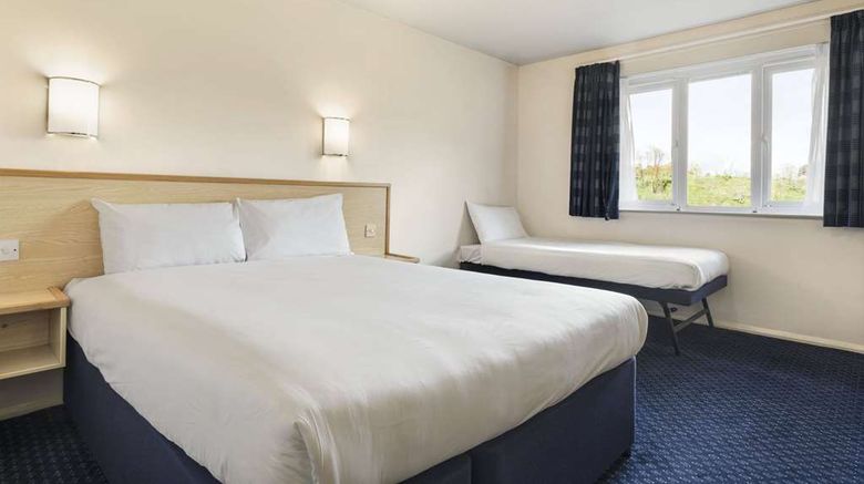 <b>Days Inn Sutton Scotney North Room</b>. Images powered by <a href="https://iceportal.shijigroup.com/" title="IcePortal" target="_blank">IcePortal</a>.