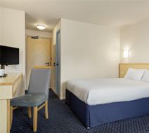 Days Inn Sutton Scotney North Room