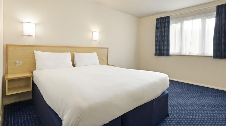 Days Inn Sutton Scotney North Room