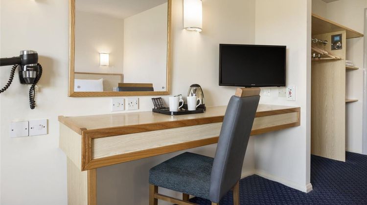 Days Inn Sutton Scotney North Room