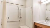 Microtel Inn & Suites by Wyndham Altoona Room