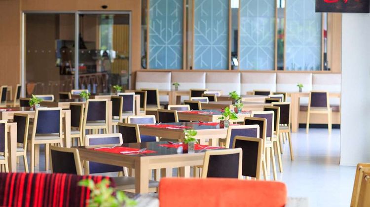 Ramada Phuket Deevana Restaurant