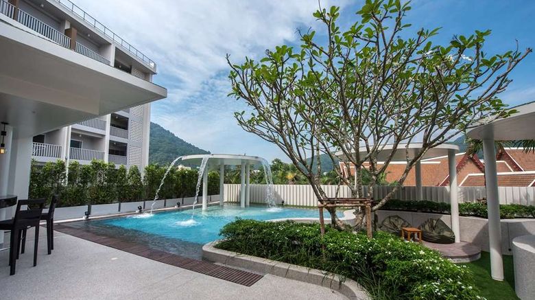 <b>Ramada Phuket Deevana Pool</b>. Images powered by <a href="https://iceportal.shijigroup.com/" title="IcePortal" target="_blank">IcePortal</a>.