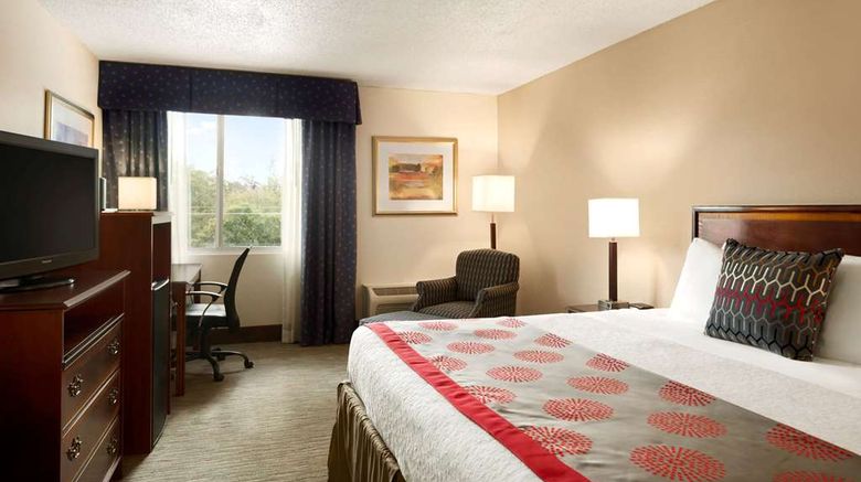 <b>Wyndham Garden Tallahassee Capitol Room</b>. Images powered by <a href="https://iceportal.shijigroup.com/" title="IcePortal" target="_blank">IcePortal</a>.