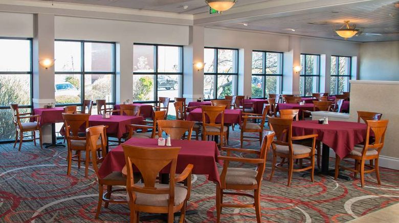 <b>Red Lion Hotel Harrisburg Hershey Restaurant</b>. Images powered by <a href="https://iceportal.shijigroup.com/" title="IcePortal" target="_blank">IcePortal</a>.