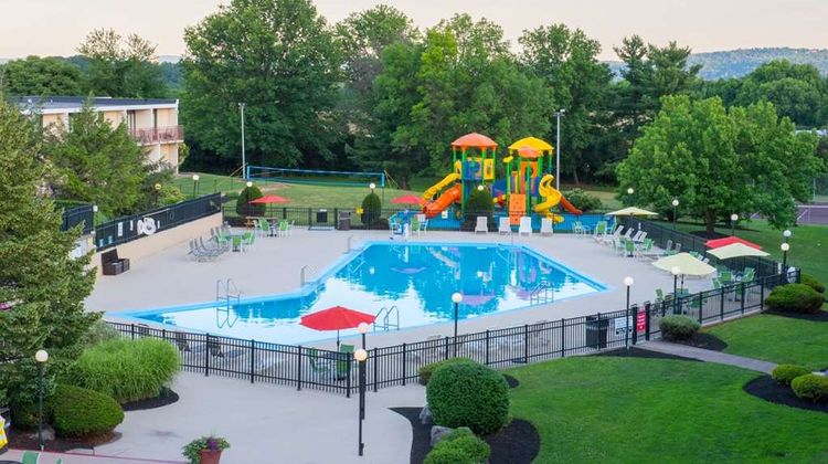 Red Lion Hotel Harrisburg Hershey Pool