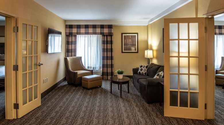 <b>Red Lion Hotel Harrisburg Hershey Suite</b>. Images powered by <a href="https://iceportal.shijigroup.com/" title="IcePortal" target="_blank">IcePortal</a>.