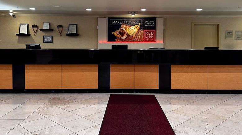 <b>Red Lion Hotel Harrisburg Hershey Lobby</b>. Images powered by <a href="https://iceportal.shijigroup.com/" title="IcePortal" target="_blank">IcePortal</a>.