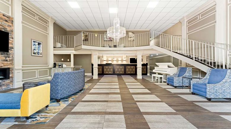 <b>Best Western Riverside Inn Lobby</b>. Images powered by <a href="https://iceportal.shijigroup.com/" title="IcePortal" target="_blank">IcePortal</a>.