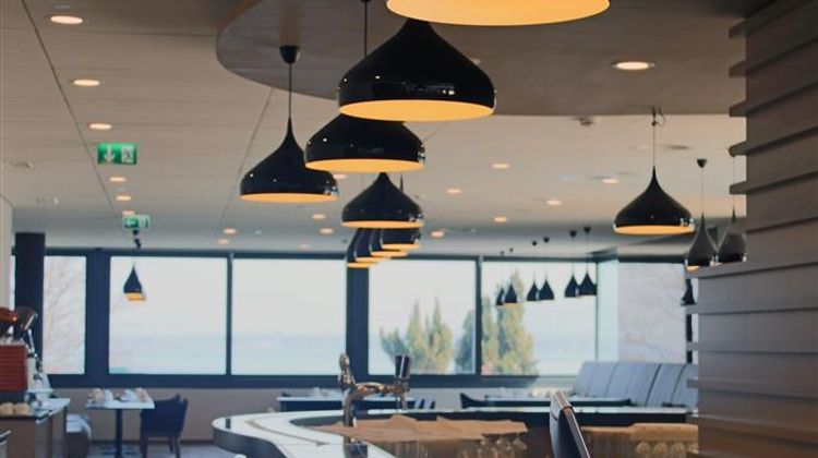 Lake Geneva Hotel Restaurant