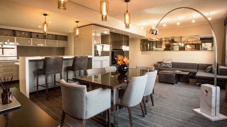 <b>The Maslow Sandton Suite</b>. Images powered by <a href="https://iceportal.shijigroup.com/" title="IcePortal" target="_blank">IcePortal</a>.