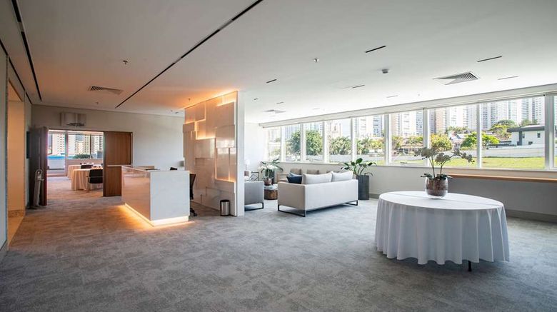 <b>Golden Tulip Sao Jose dos Campos Ballroom</b>. Images powered by <a href="https://iceportal.shijigroup.com/" title="IcePortal" target="_blank">IcePortal</a>.