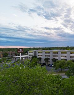 DoubleTree by Hilton Austin NW Arboretum