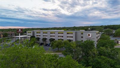 DoubleTree by Hilton Austin NW Arboretum