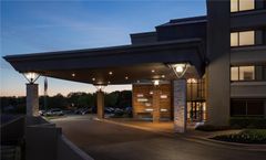 DoubleTree by Hilton Austin NW Arboretum