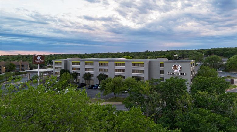 <b>DoubleTree by Hilton Austin NW Arboretum Exterior</b>. Images powered by <a href="https://iceportal.shijigroup.com/" title="IcePortal" target="_blank">IcePortal</a>.