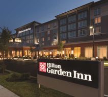 Hilton Garden Inn Boston Logan Airport Exterior