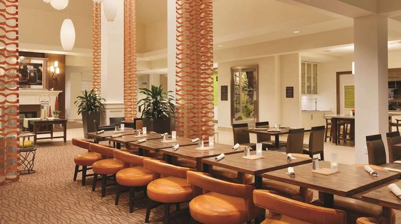 <b>Hilton Garden Inn Boston Logan Airport Restaurant</b>. Images powered by <a href="https://iceportal.shijigroup.com/" title="IcePortal" target="_blank">IcePortal</a>.