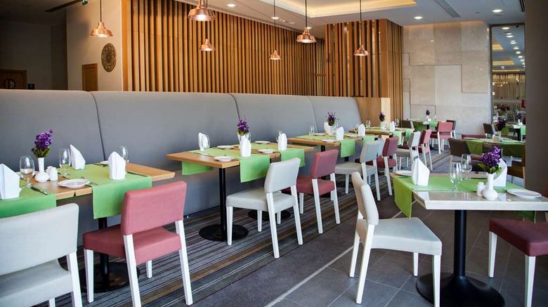 <b>Hilton Garden Inn Erzincan Restaurant</b>. Images powered by <a href="https://iceportal.shijigroup.com/" title="IcePortal" target="_blank">IcePortal</a>.
