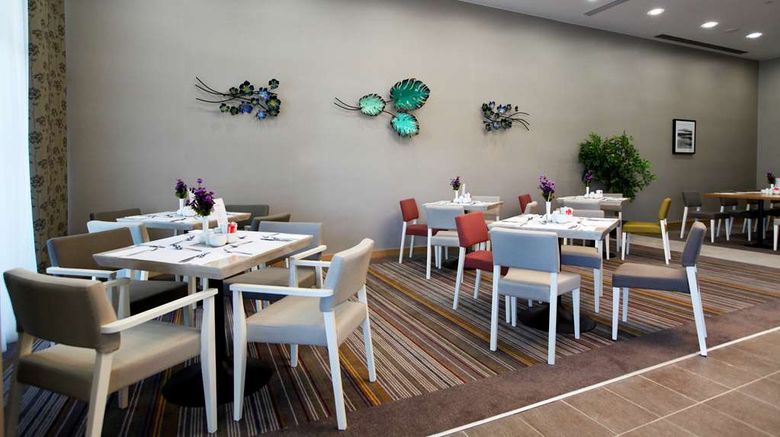 <b>Hilton Garden Inn Erzincan Restaurant</b>. Images powered by <a href="https://iceportal.shijigroup.com/" title="IcePortal" target="_blank">IcePortal</a>.