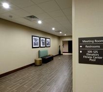 Hampton Inn Downtown Green Bay Lobby