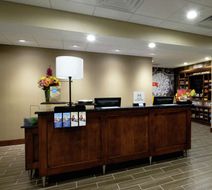 Hampton Inn Downtown Green Bay Lobby