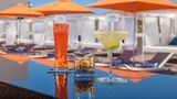 <b>Hampton Inn & Suites Los Cabos Pool</b>. Images powered by <a href="https://iceportal.shijigroup.com/" title="IcePortal" target="_blank">IcePortal</a>.