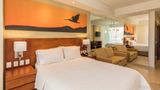 <b>Hampton Inn & Suites Los Cabos Room</b>. Images powered by <a href="https://iceportal.shijigroup.com/" title="IcePortal" target="_blank">IcePortal</a>.