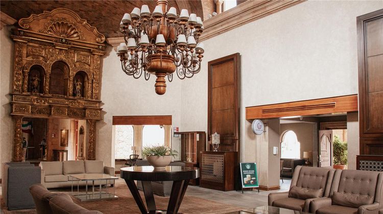 Hilton San Luis Potosi Lobby