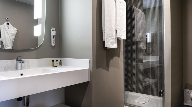 Ibis Paris Nanterre Room