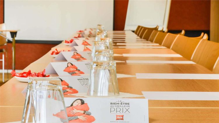 Ibis Paris Nanterre Meeting