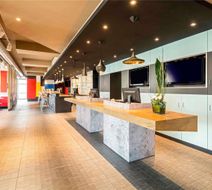 Ibis Muenchen Garching Exterior