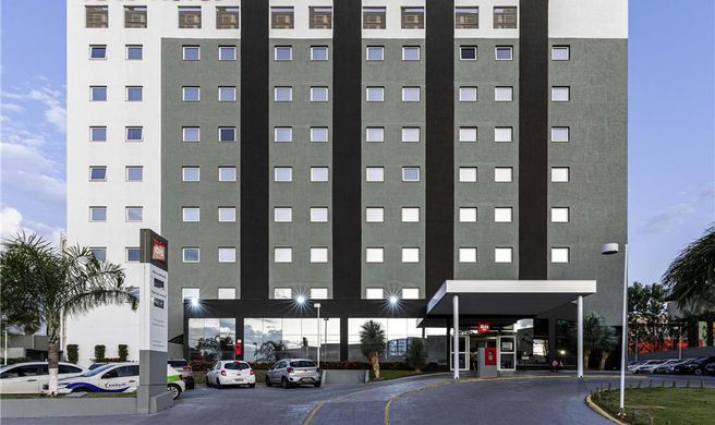 Ibis Uberaba Exterior