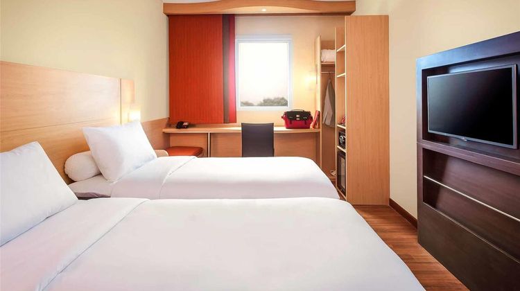 Ibis Makassar City Center Room