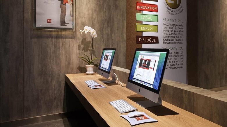 <b>Ibis Makassar City Center Room</b>. Images powered by <a href="https://iceportal.shijigroup.com/" title="IcePortal" target="_blank">IcePortal</a>.