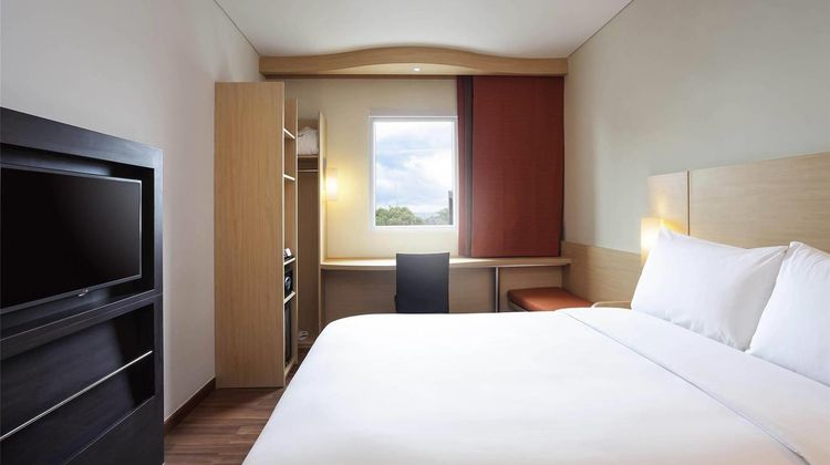 Ibis Makassar City Center Room